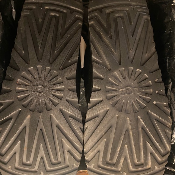 M Neumel Zip Ugg Shoe - Picture 6 of 6